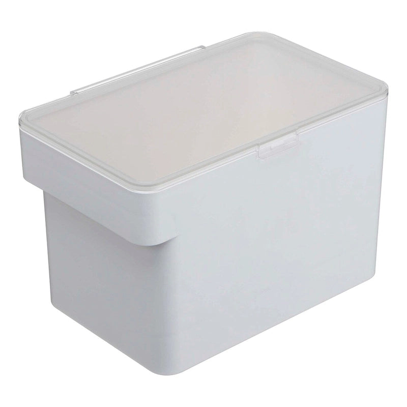 Airtight Pet Food Container - Polypropylene, Medium, 8 lbs / 1.6 Gallons / 6 Quarts